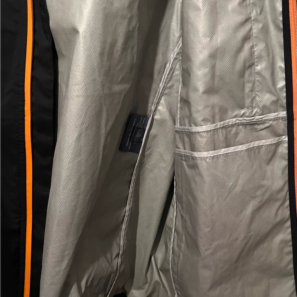 G.H. Bass & Co. Black/Orange Hooded Windbreaker. Men’s XL. Like new condition - Picture 7 of 8